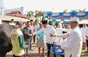 Idul Adha, Polda Jateng Bagikan 2.856 Paket Daging Kurban kepada Masyarakat