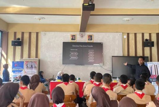 Mahasiswa Ilkom USM Dorong Kesetaraan Gender di Kalangan Pelajar SMKN 1 Semarang