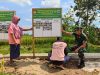 Sempat Roboh, Papan Sketsel TMMD Kembali Tegak Berkat Kekompakan TNI dan Warga