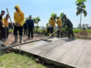 Satgas TMMD: Garis Jalan Beton Dibuat agar Tidak Licin Dilalui Warga