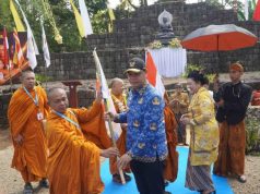 16 Bhikkhu Tempuh Perjalanan Spiritual 11 Hari Menuju Candi Sewu, Dilepas dari Candi Sima Jepara