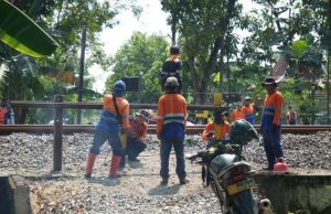 KAI Daop 4 Semarang Tutup Perlintasan Sebidang Tak Dijaga di Gubug Grobogan, Ini Alasannya!