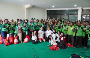Immoderma Berbagi: Saat Kebaikan, Hukum dan Kepedulian Bersatu untuk Srikandi Ojek Online