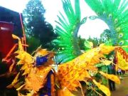 Dimeriahkan Batik Carnival dengan Busana Negeri Dongeng