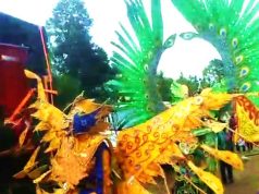 Dimeriahkan Batik Carnival dengan Busana Negeri Dongeng