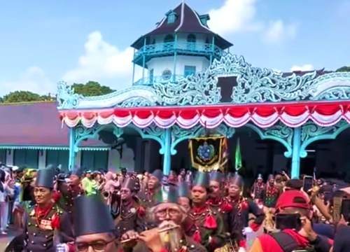 Sura, Bulan Sakral untuk Menjalani Laku Tirakat