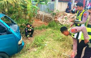 Seorang Kakek Penjalan Kaki Meninggal Tertabrak Mobil