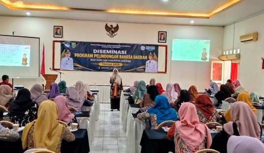 112 Guru Bahasa Jawa Diseminasi Pelindungan Bahasa Daerah