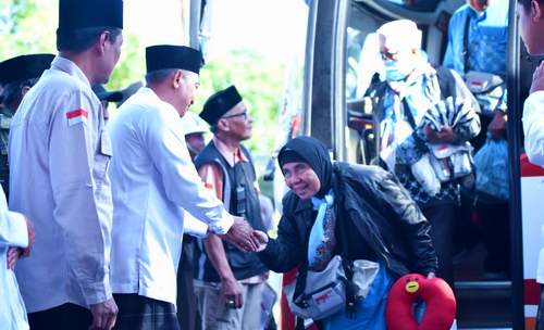 Satu Jemaah Haji Masih Belum Bisa Kembali