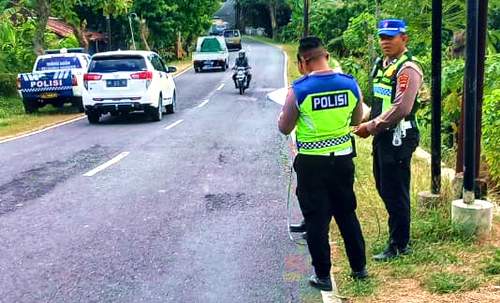 Tabrak Tiang, Soerang Pengendara Motor Meninggal
