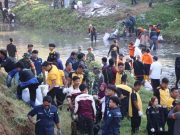 Mahasiswa UMK, TNI-Polri dan Forkopimda Bersihkan Kali Gelis Kudus
