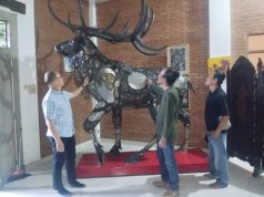 Karya Seni Patung Tri Suharyanto : Membaca Bahasa Angin dari Tubuh Seekor Rusa Logam