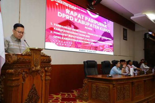 Tujuh Fraksi DPRD Kudus Berikan Catatan Kritis atas Tujuh Ranperda Usulan Eksekutif