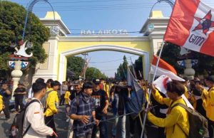 Aksi Aliansi Mahasiswa Tegal Raya Ajukan 6 Tuntutan