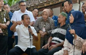 Mohammad Saleh Dampingi Menteri ESDM Bahlil Lahadalia, Tinjau Bantuan Listrik Desa di Purworejo