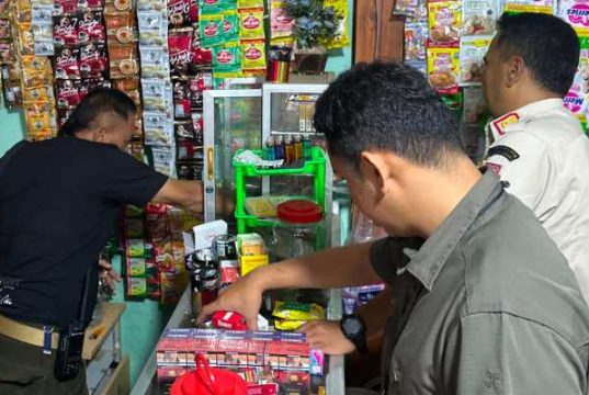 Operasi Gabungan Kembali Sisir Peredaran Rokok Ilegal, Puluhan Bungkus Diamankan