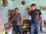 Kepergok Warga saat Diduga Menganbil Uang di Kios Buah, Perempuan Dibawa ke Polsek Gebog