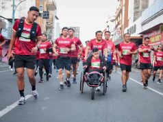 Berlari Sembari Dorong Kursi Roda Putranya, Ahmad Luthfi Tebarkan Semangat Inklusivitas di Soekarno Run 2026