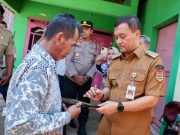 Seperempat Abad Menunggu Rumah Layak, Rasa Syukur Hadi Tumpah Saat Ahmad Luthfi Datang