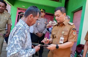 Seperempat Abad Menunggu Rumah Layak, Rasa Syukur Hadi Tumpah Saat Ahmad Luthfi Datang