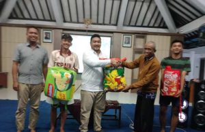 Dapat Lisensi, Anggota DPRD Kota Tegal Gelar Nobar Piala Dunia di Kantor Kelurahan