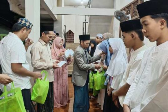 Malam Berbagi Bersama Anak Yatim di Tendoksari, Panitia Berhasil Himpun Dana Sebesar 118,7 Juta