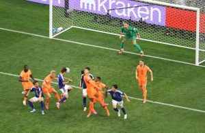 Samurai Biru Tahan Imbang Tim Oranje