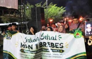 Ribuan Warga Brebes Saksikan Pawai Akbar 1 Muharram 1448 H