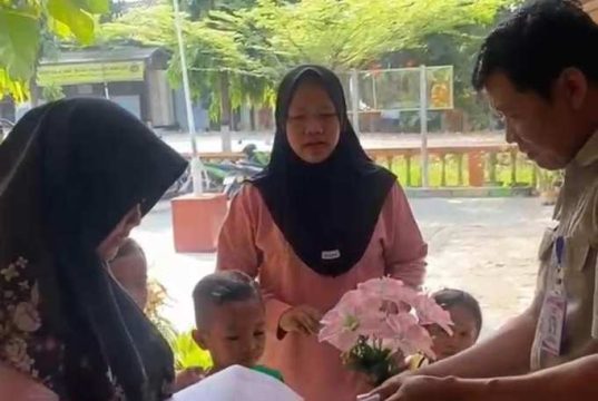 Dibuka Secara Manual, Pendaftar Serbu SDN 1 Kronggen Grobogan di Hari Pertama SPMB