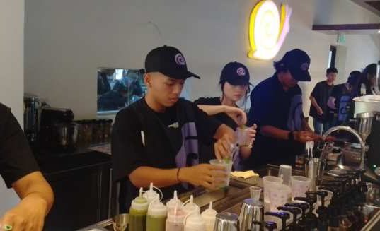 On Seven Hadir di Tri Lomba Juang Semarang, Tempat Nongkrong Nyaman 24 Jam