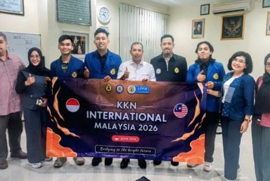 Rektor USM Lepas Peserta KKN Internasional ke Kuala Lumpur