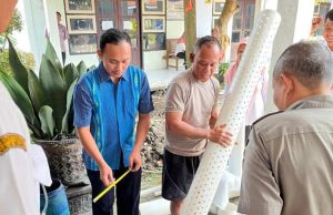 Tim PKM USM Beri Pelatihan Pemasangan Pipa Resapan Horisontal