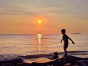 Viral di TikTok, Pantai Layang-Layang Jepara Dipadati Wisatawan Saat Akhir Pekan