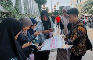 Mahasiswa Ilkom USM Kenalkan Budaya Batik lewat Menggambar Wajah