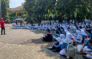 PLN Indonesia Power UBP Semarang Gandeng SMP Negeri 17 Perkuat Budaya Tangguh Bencana melalui Program SPAB