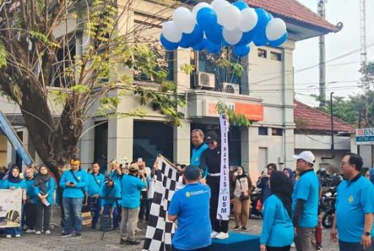 Ribuan Peserta Ikuti Jalan Sehat Dies Natalis Ke-39 USM
