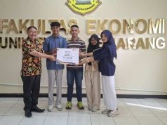 Tim SMAN 10 Semarang Juara I Lomba Video Kreatif FE USM
