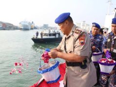 Polda Jateng Tabur Bunga di Laut, Warnai Peringatan Hari Bhayangkara Ke-80