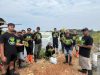 PLN UIK Tanjung Jati B Dorong Pemberdayaan Pesisir Lewat Demplot Budidaya Latoh di Pantai Blebak