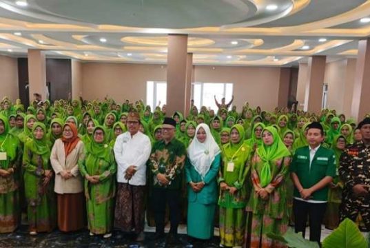 Umiyati Humam: Muslimat NU Jangan Tercerai-berai