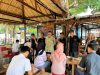 Mahasiswa Desain Produk UNISNU Jepara ikuti Pelatihan Ukir di Galeri Wood Carving Pantai Kartini