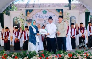 Camat Tahunan Hadiri Pelepasan Siswa MI Miftahul Huda Tegalsambi; Ingatkan Pentingnya Pendidikan Dasar Agama