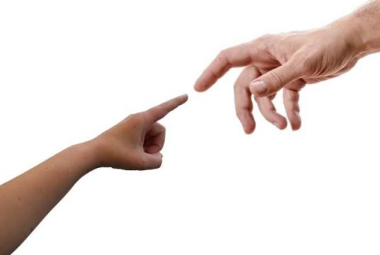 Meniti Waktu, Memaknai Hayat: Mengapa ‘Precision Ageing’ adalah Masa Depan Kedokteran