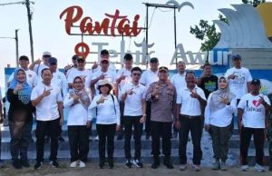 Peringatan Hari Lingkungan Hidup Sedunia di Pantai Teluk Awur, 400 Relawan Kumpulkan 263,7 Kilogram Sampah