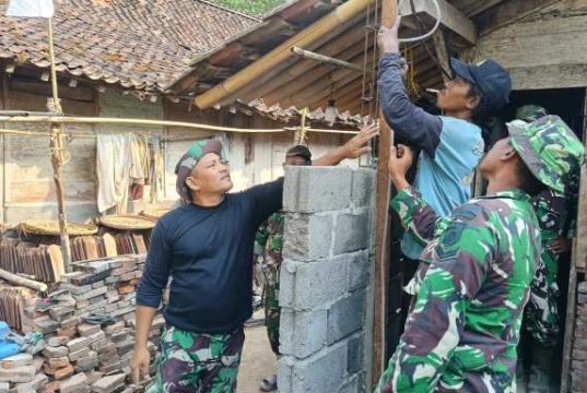 Program RTLH, Rehab Rumah Warga Desa Watuduwur Masuki Tahap Pemasangan Dinding Batako