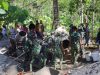 Satgas TMMD Bersama Warga Gotong Royong Geser Mesin Molen