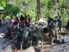 Satgas TMMD Bersama Warga Gotong Royong Geser Mesin Molen