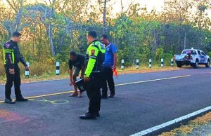 Dua Luka, Tabrakan Adu Banteng Sepeda Motor dengan Truk