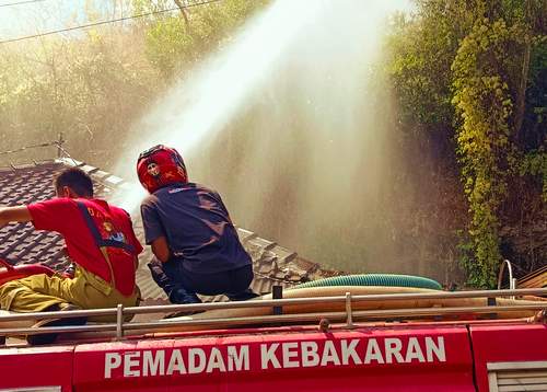 Api Pembakaran Sampah Dapat Memicu Terjadinya Musibah Kebakaran