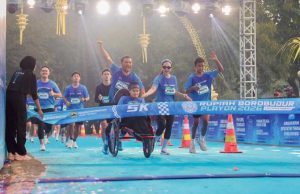 Ikuti Lari Rupiah Borobudur Playon, Ahmad Luthfi Kembali Dorong Kursi Roda Anaknya Sampai Finis